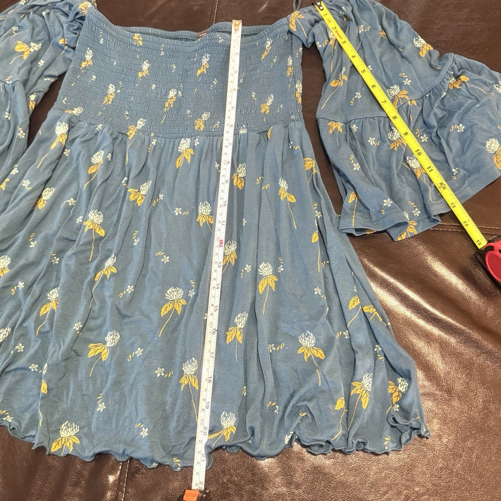 Free People Lana Tunic Top Blouse Size:S Off Shoulder Blue Floral Smocked Teal - Picture 9 of 12